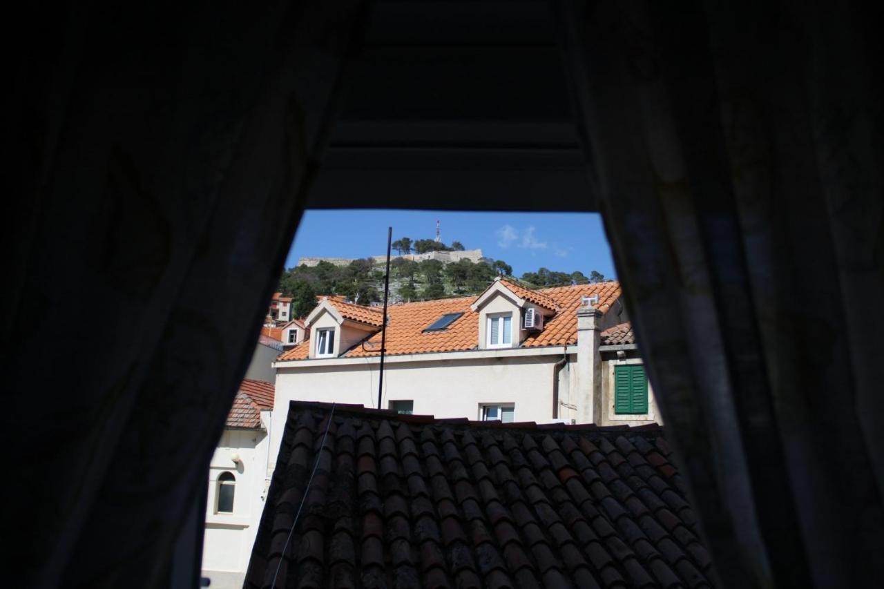 שיבניק Charming Old Town Apartment מראה חיצוני תמונה