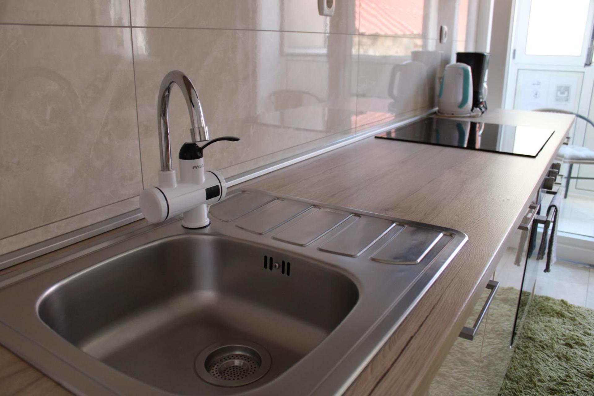שיבניק Charming Old Town Apartment מראה חיצוני תמונה